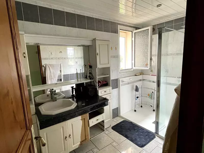 Maison, 218 m²