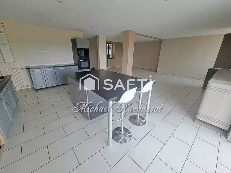 Maison, 160 m²
