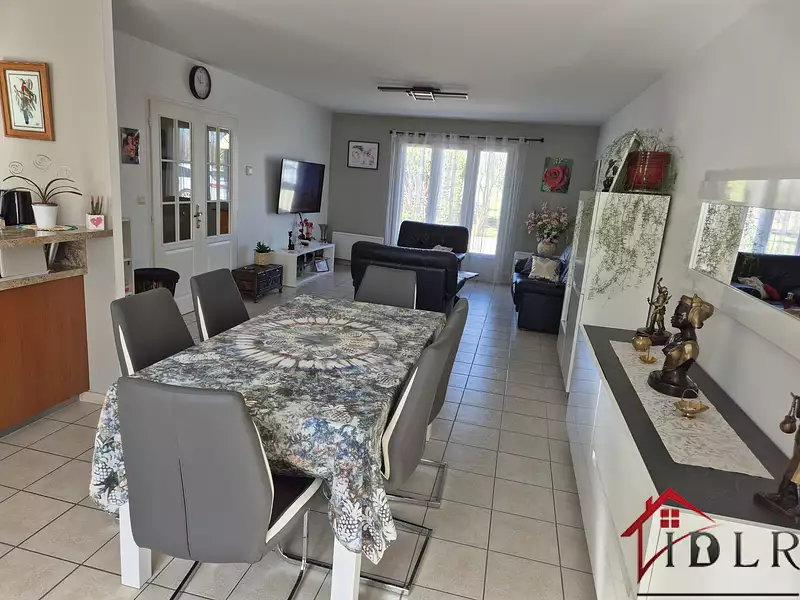 Maison, 102 m²