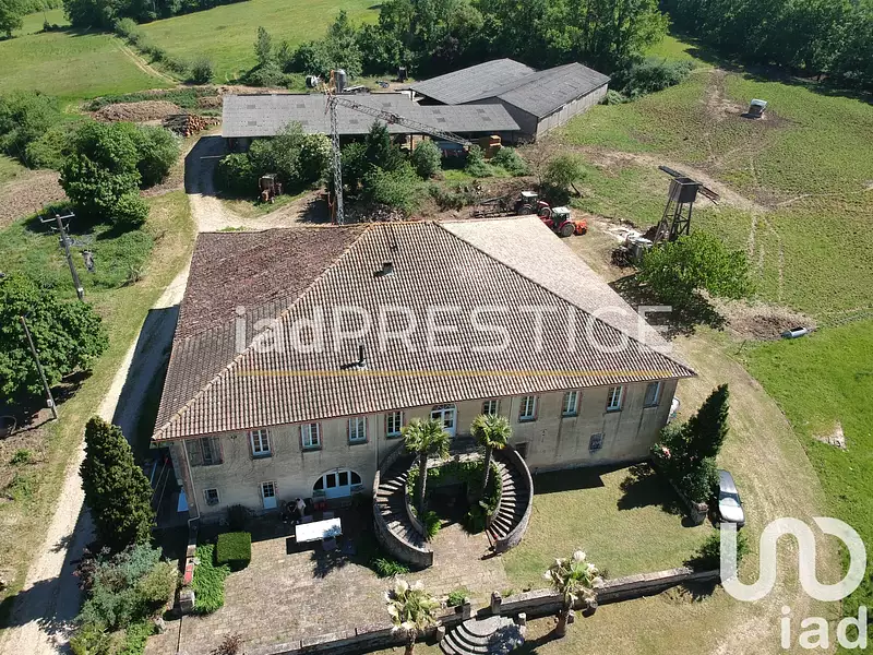 Maison, 415 m²
