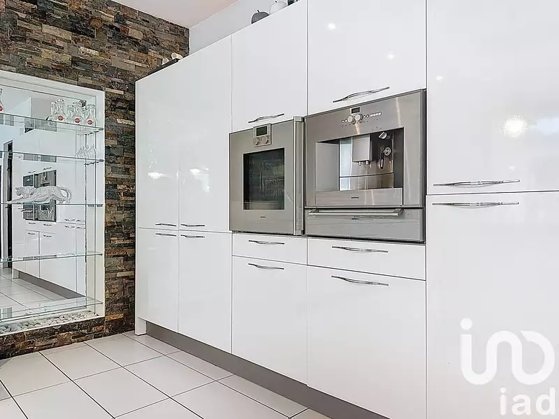Maison, 260 m²