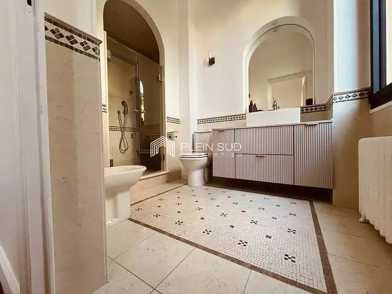 Maison, 363 m²