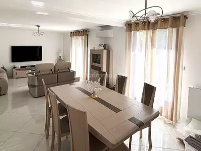 Maison, 116 m²