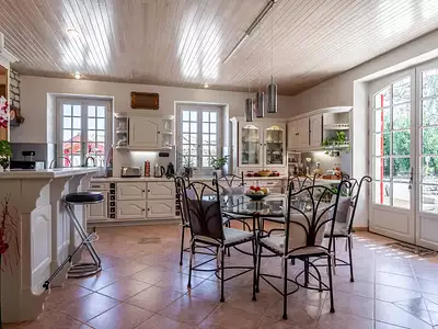 Maison, 320 m²
