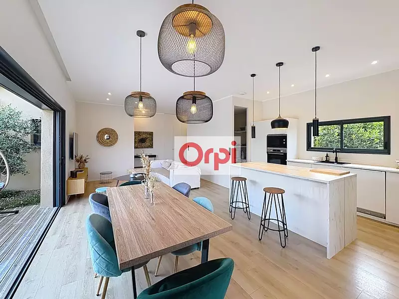 Maison, 105 m²