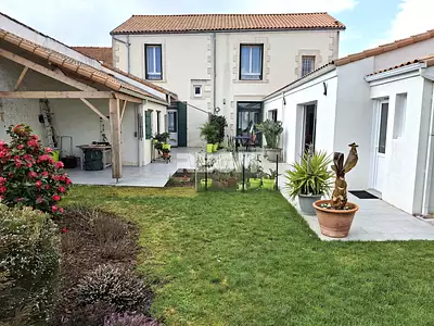 Maison, 230 m²