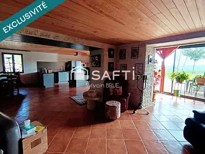 Maison, 250 m²