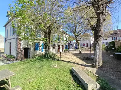 Maison, 370 m²
