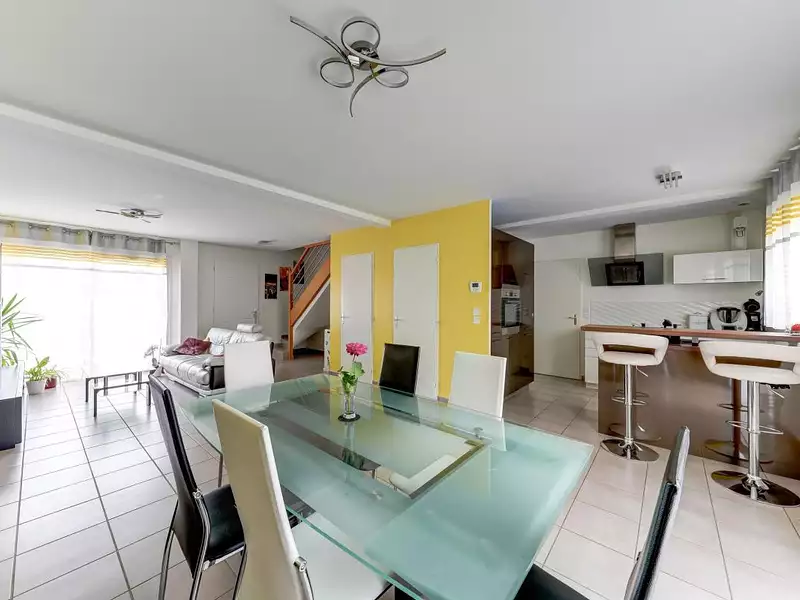 Maison, 114 m²