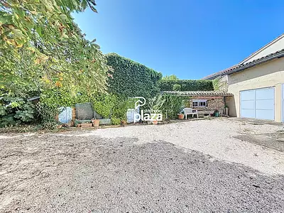 Maison, 225 m²