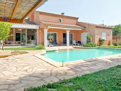 Maison, 153 m²