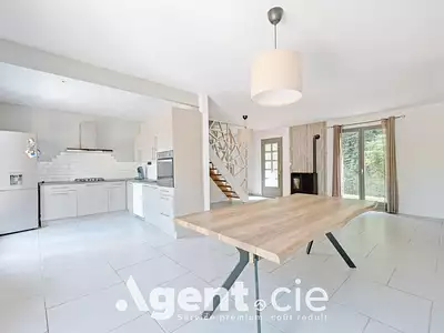 Maison, 92 m²