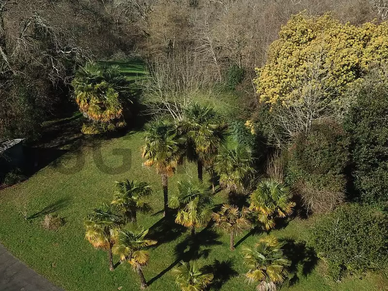 Terrain, 5 759 m²