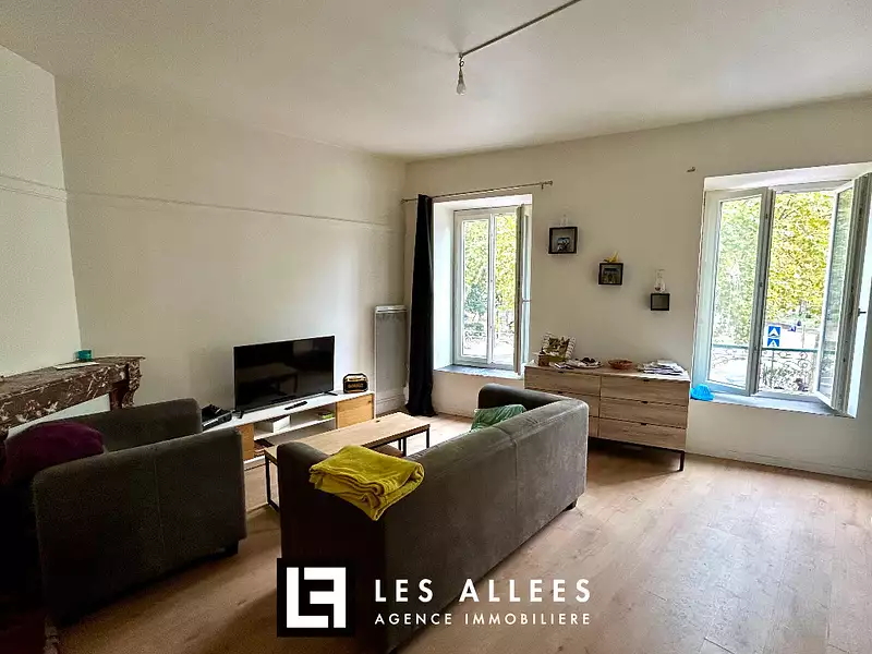 Immeuble, 169 m²