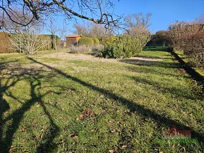 Terrain, 980 m²