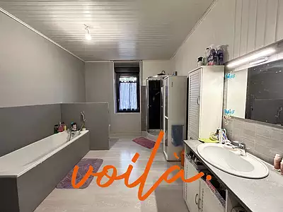 Maison, 240 m²