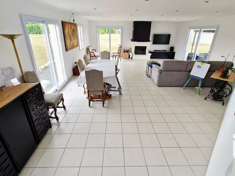 Maison, 145 m²