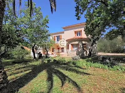 Maison, 200 m²
