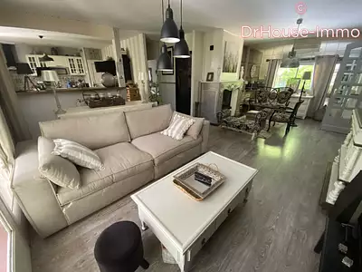 Maison, 235 m²