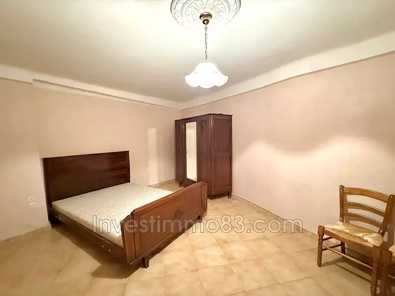 Maison, 220 m²