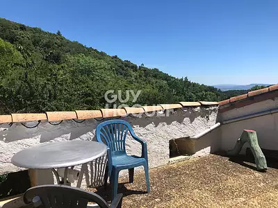 Maison, 196 m²