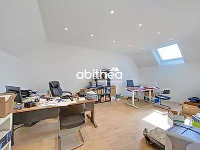Divers, 334 m²