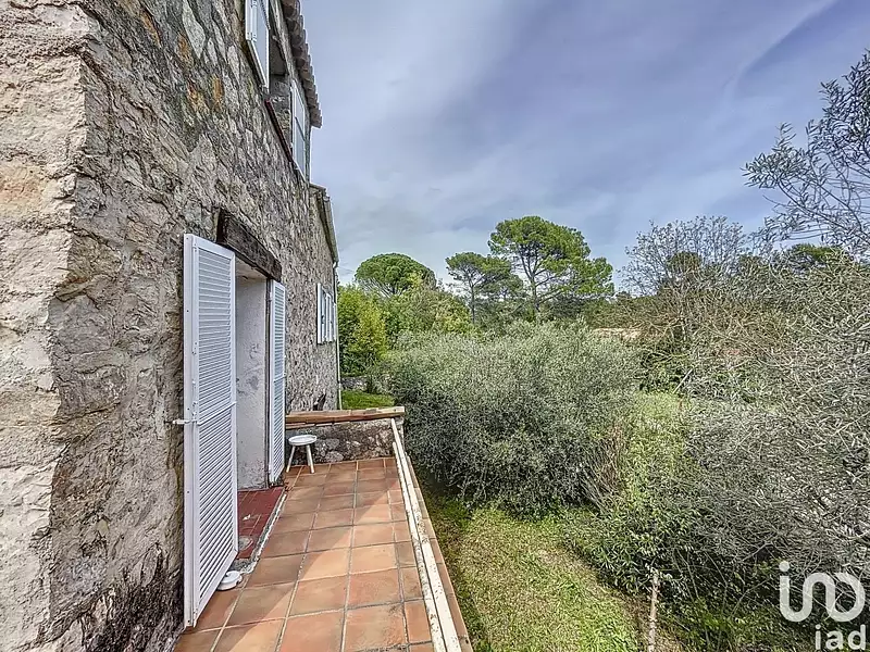 Maison, 166 m²