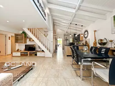 Maison, 121 m²