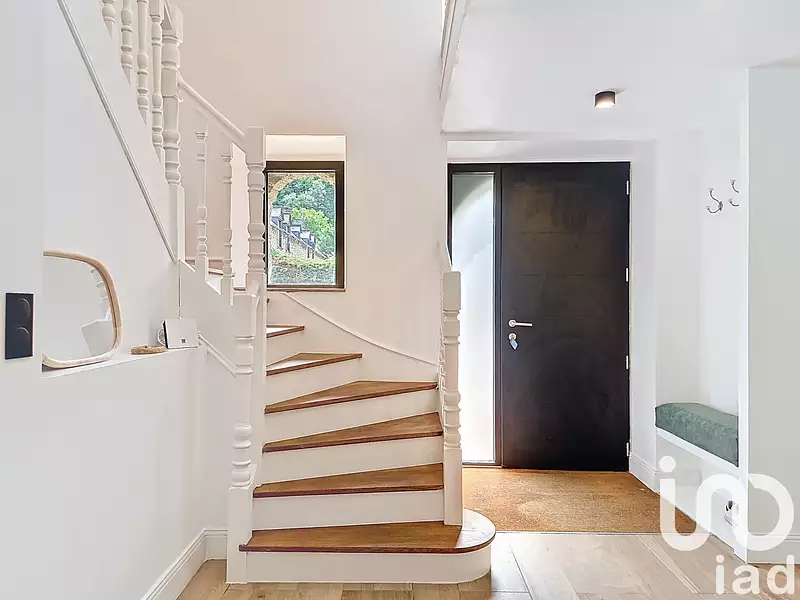 Maison, 216 m²