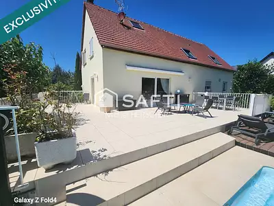 Maison, 244 m²