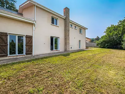 Maison, 211 m²