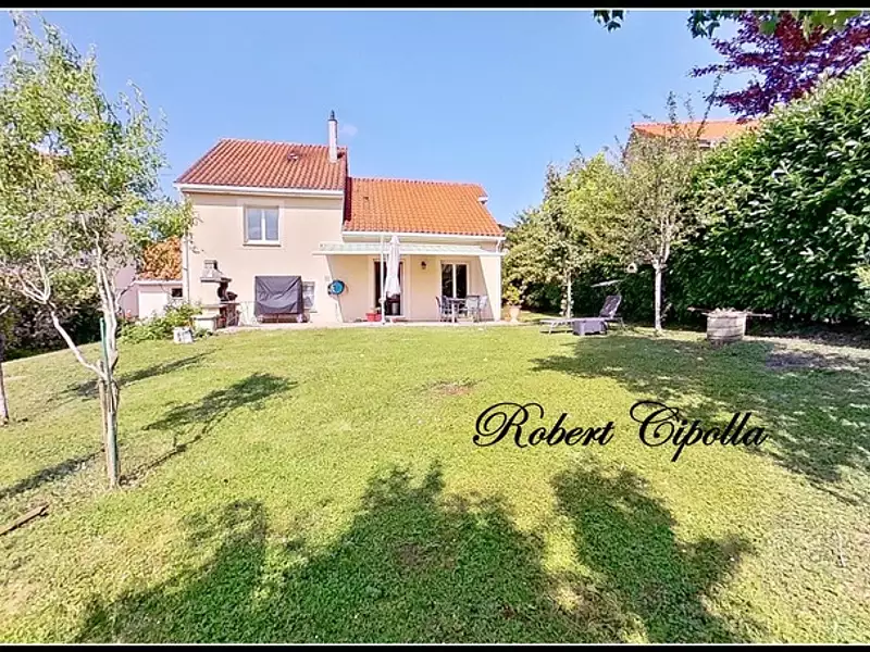 Maison, 135 m²