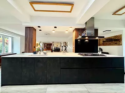 Maison, 250 m²