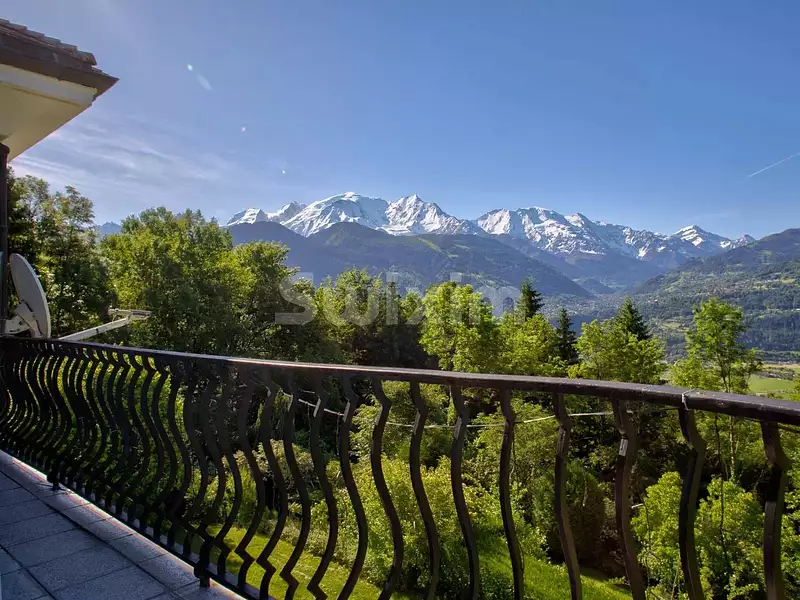 Maison, 278 m²