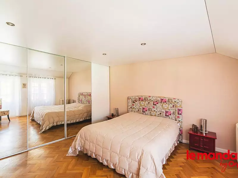 Maison, 200 m²