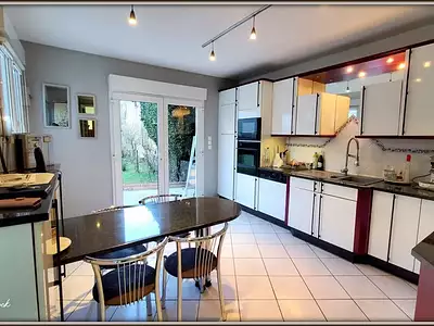 Maison, 194 m²