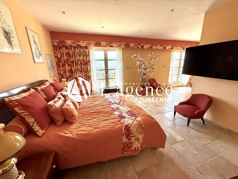 Maison, 230 m²