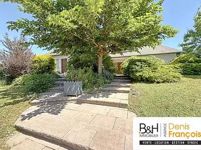 Maison, 266 m²
