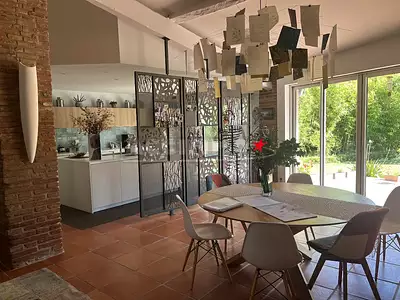 Maison, 250 m²