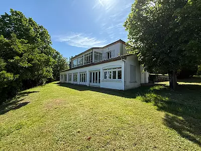 Maison, 550 m²