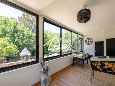 Maison, 217 m²