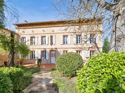 Maison, 330 m²