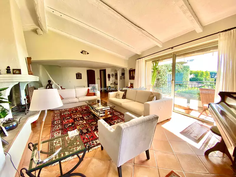 Divers, 305 m²
