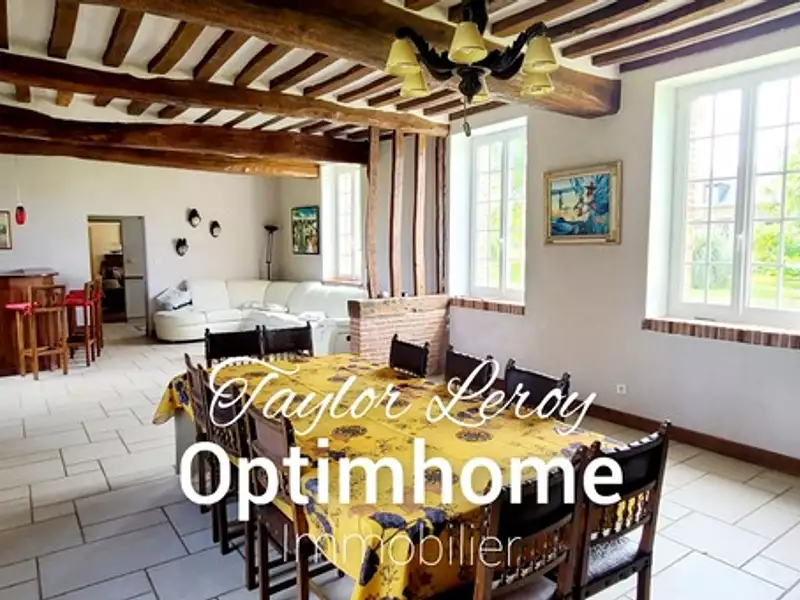 Maison, 248 m²