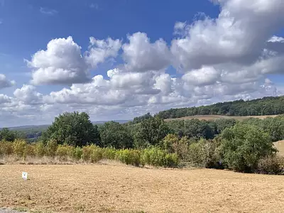 Terrain, 2 000 m²