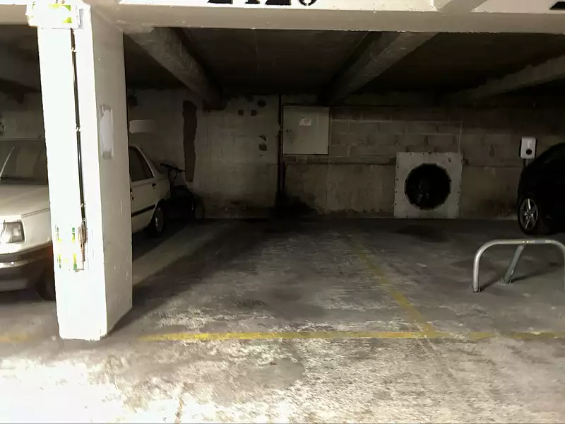 Parking, 12 m²