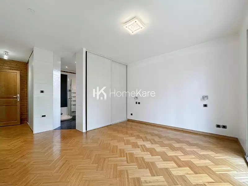Maison, 195 m²