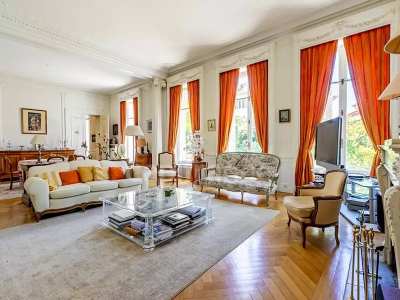 Appartement, 260 m²