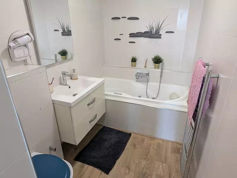 Maison, 180 m²