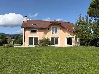 Maison, 217 m²